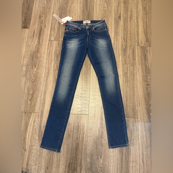 Fiorucci Jeans Naomi Campbell Womens Slim Fitting Denim 27w 34l NWT - Picture 1 of 9